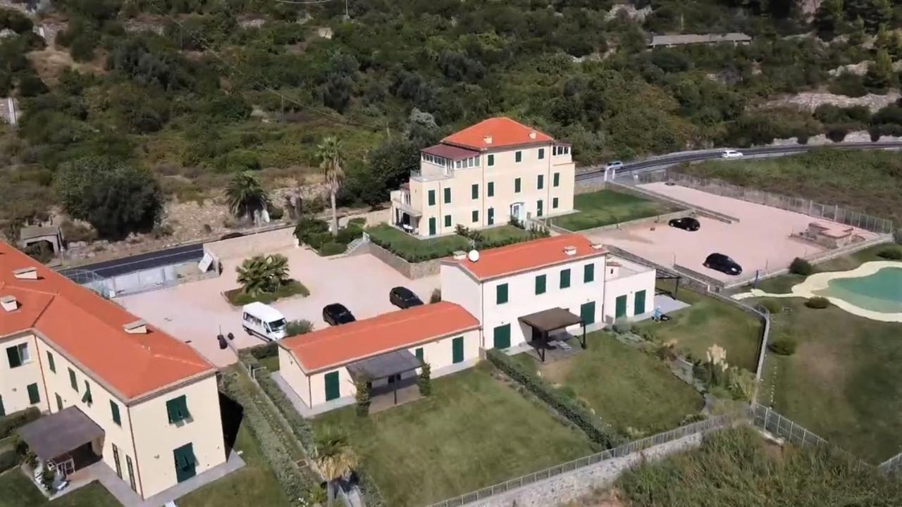 Cluxury-Torre Dei Saraceni Boutique Apt By The Sea Beach, Pool,Private Jacuzzi, Parking Черво Екстериор снимка